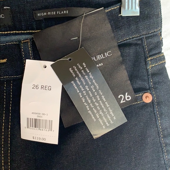 Banana Republic High-Rise Flare Jeans - Picture 5 of 6